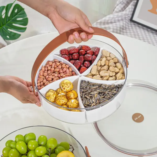 صينية تقديم تسالي وحلويات مقسّمة بغطاء شفاف ويد لسهولة الحمل - Divided Snacks & Sweets Serving Tray with Clear Lid & Carry Handle