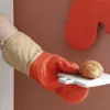 جوانتي سيليكون مقاوم للحرارة ضد الانزلاق للفرن والشواية - Heat Resistant Non Slip Silicone Oven Mitts for Baking and Grilling