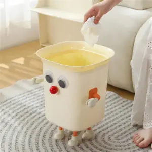 باسكت قمامة روبوت بلاستيك لغرف الأطفال والنوم والمكاتب -  Robot Plastic Trash Bin for Kids’ Rooms Bedrooms & Offices