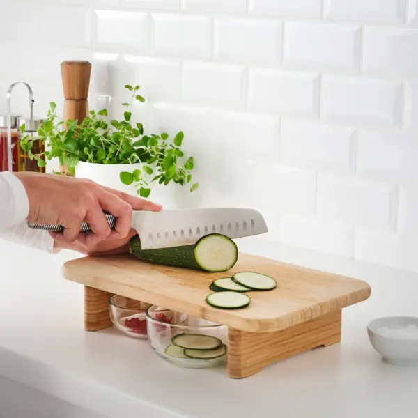 لوح تقطيع خشب بأرجل لثبات أفضل واستخدام متعدد – Wooden Cutting Board with Legs for Stability & Multi Use Breakfast Tray
