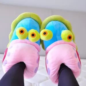 لكلوك الحلزون سريع فرو لتدفئة الرجل والتغلب على برد الشتاء - Furry Snail Slippers for Warm Feet in Winter